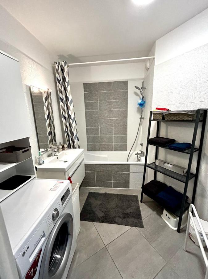 Cosy - Port Marianne - Garage Sous Sol Appartement *